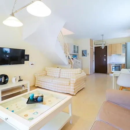 Feriehus Guedin Sea Side Maisonette,