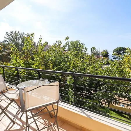Feriehus Guedin Sea Side Maisonette,
