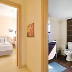 Guedin Sea Side Maisonette, نيكيتي