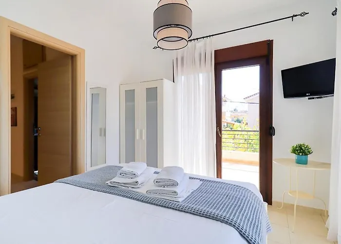 Guedin Sea Side Maisonette, * Νικήτη