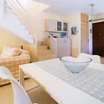 펜션 Guedin Sea Side Maisonette, *
