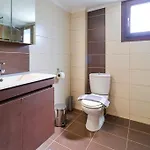 Guedin Sea Side Maisonette, * 니키티