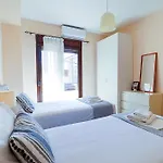 펜션 Guedin Sea Side Maisonette, *